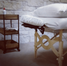 massage_table